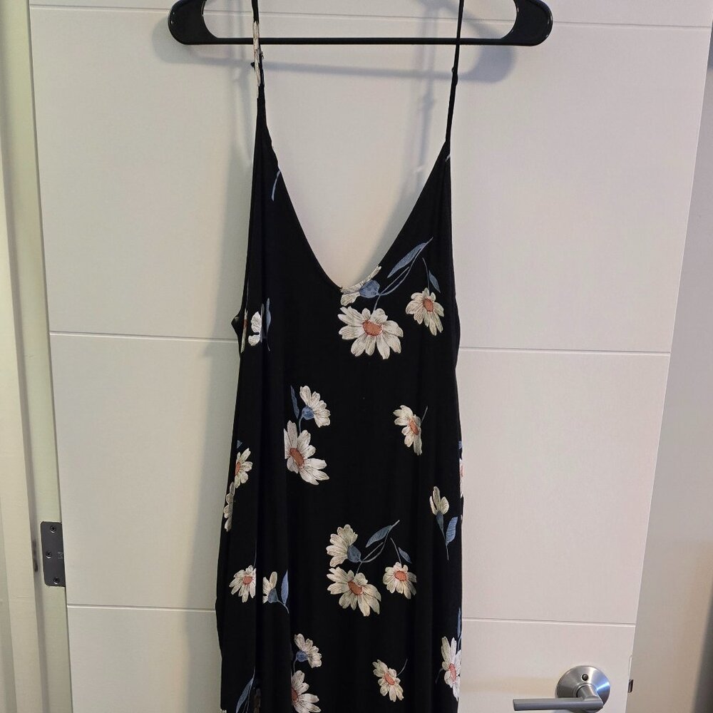 Lulu's FLORAL MAXI DRESS WITH POCKETS!! SIZE M/L